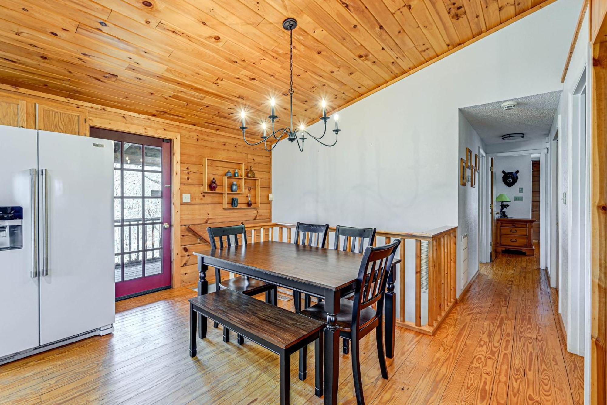 Bryson City Cabin With Hot Tub, Views And Pool Table! Exterior photo